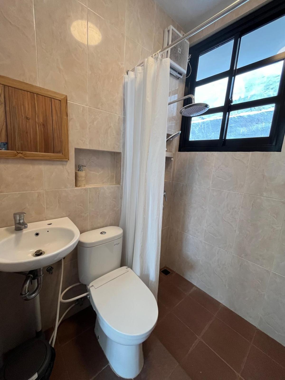 Villa De La Rose 1 Bedroom Ungasan Eksteriør billede